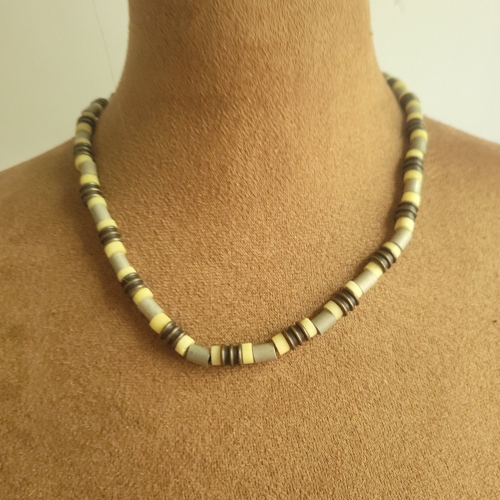 Vintage Beaded Choker Necklace Silver Cream 16 Inch Surf Style